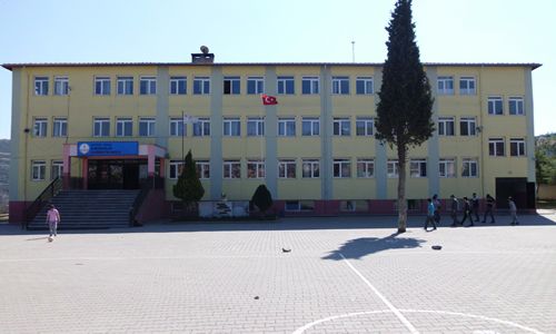 Karamanlar İlkokulu 