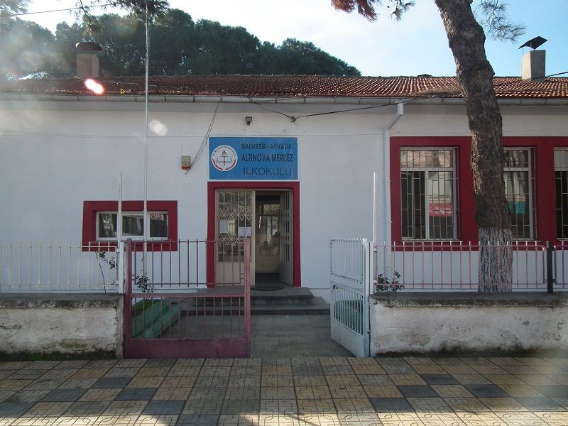 Altınova Merkez İlkokulu 