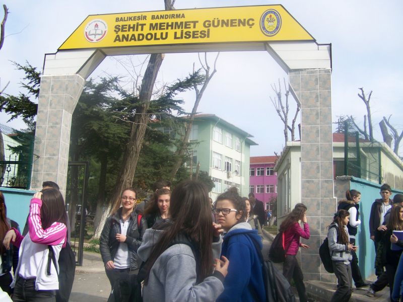 Şehit Mehmet Günenç Anadolu Lisesi 