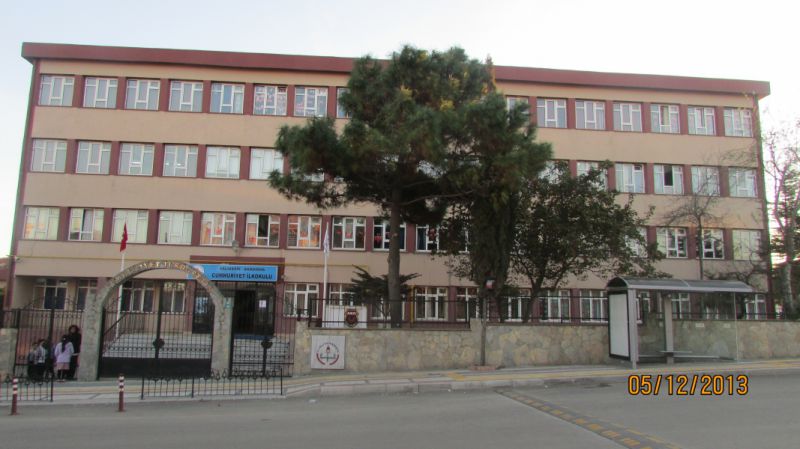 Cumhuriyet İlkokulu 