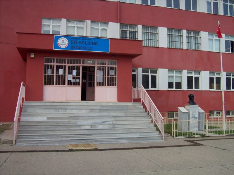 Eti Holding Ortaokulu 