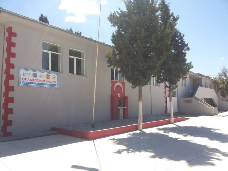 Işıklar Ortaokulu 
