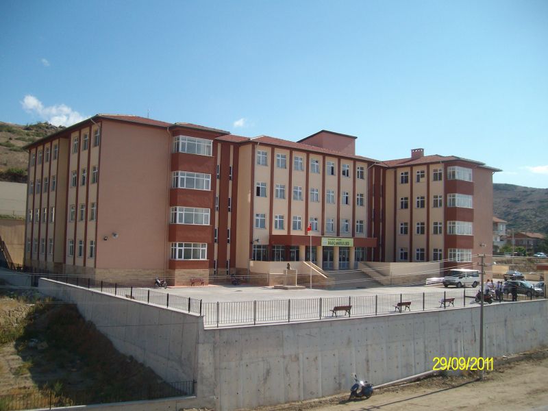 Bigadiç Anadolu Lisesi 