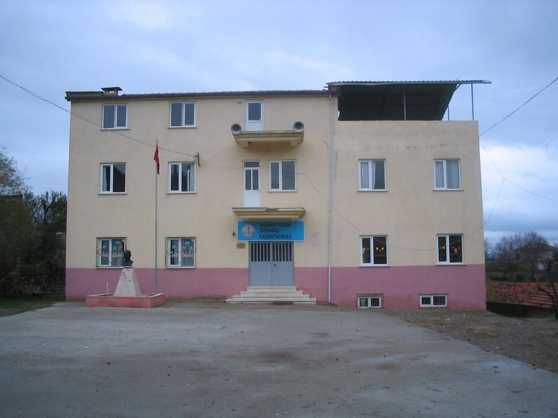 Çekirdekli İlkokulu 