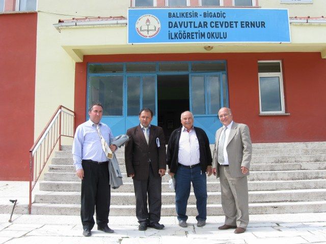 Davutlar Cevdet Ernur İlköğretim Okulu 