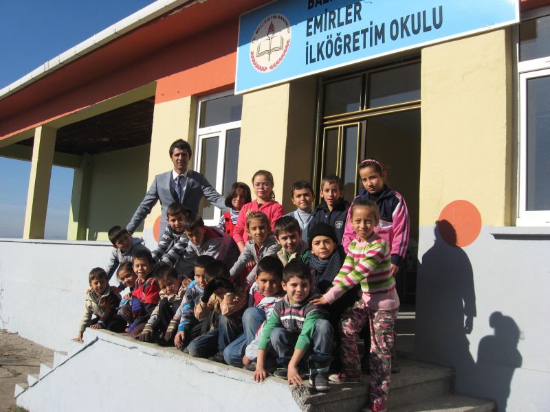 Emirler İlkokulu 