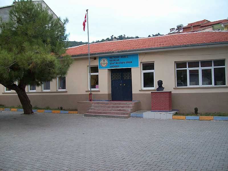 Kayırlar Şehit Mustafa Ergin İlkokulu 
