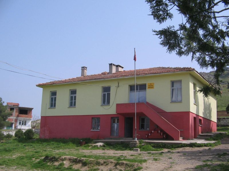 Salmanlı İlkokulu 