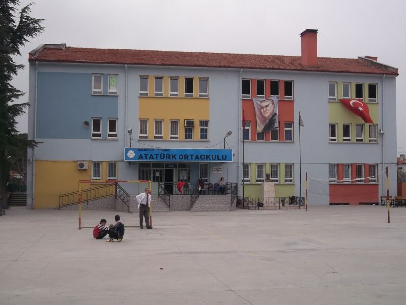 Atatürk Ortaokulu 
