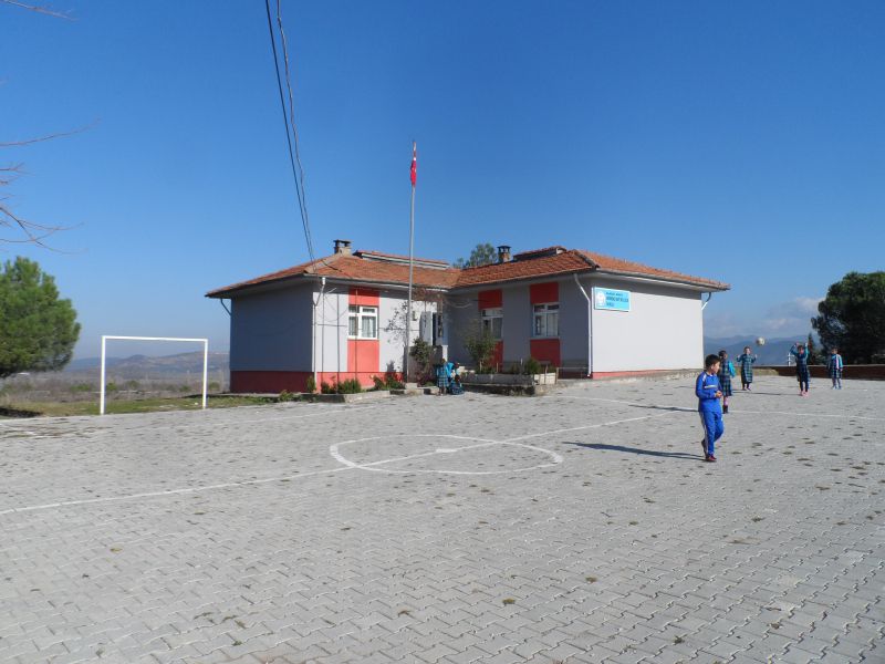 Değirmenli Şehit Erol Çelik İlkokulu 