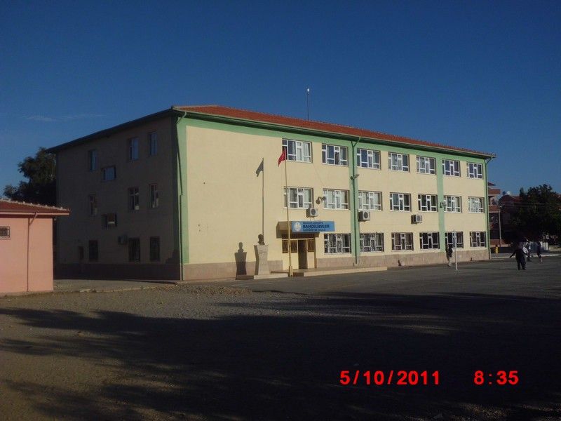 Bahçelievler İlkokulu 