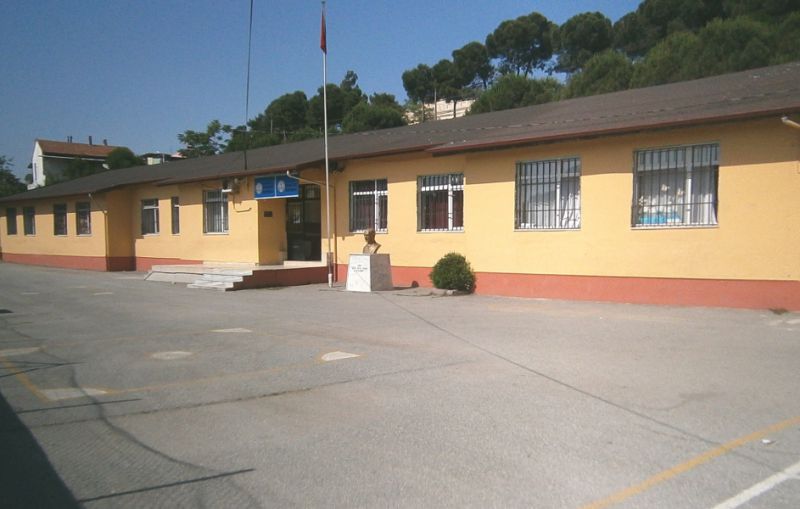 Gazi İlkokulu 