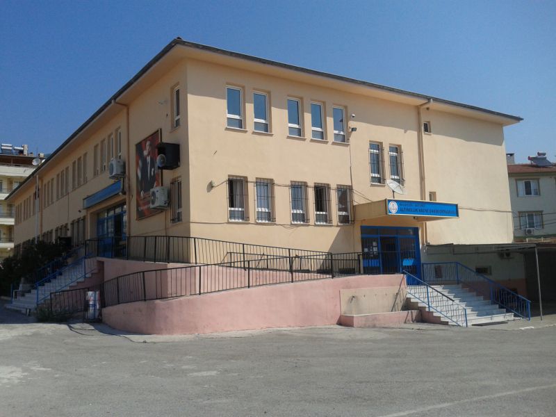 Altinoluk Necmi Şahin İlkokulu 