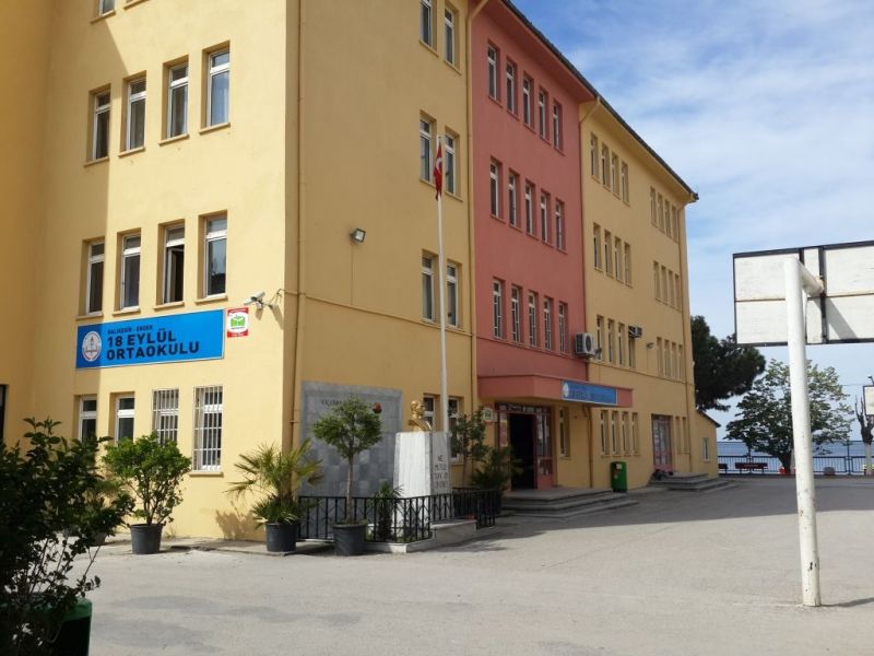 18 Eylül Ortaokulu 