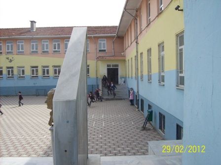 Şehit Kaymakam Rahmi Bey İlkokulu 