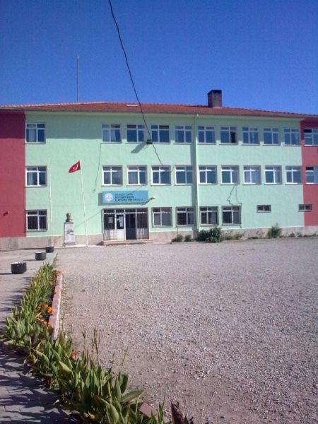 Büyükfındık Ortaokulu 