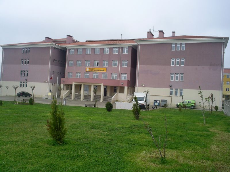 İnebey Anadolu Lisesi 