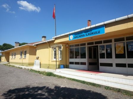 Akçaova Ortaokulu 