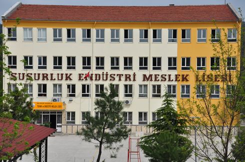 Susurluk Mesleki Ve Teknik Anadolu Lisesi 