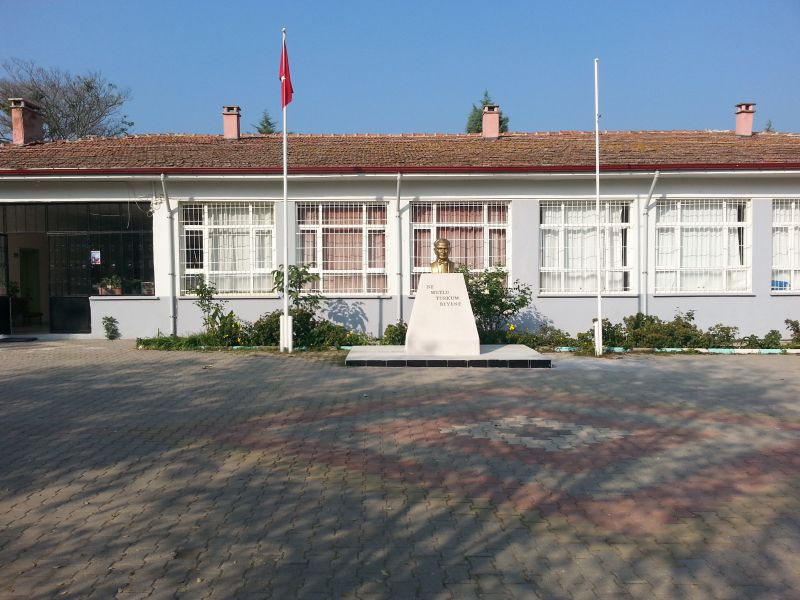 Ömerköy Ortaokulu 