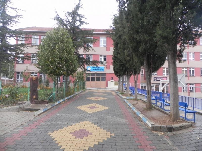 Atatürk Ortaokulu 