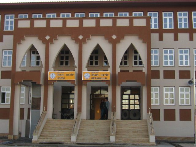 Genç Anadolu İmam Hatip Lisesi 