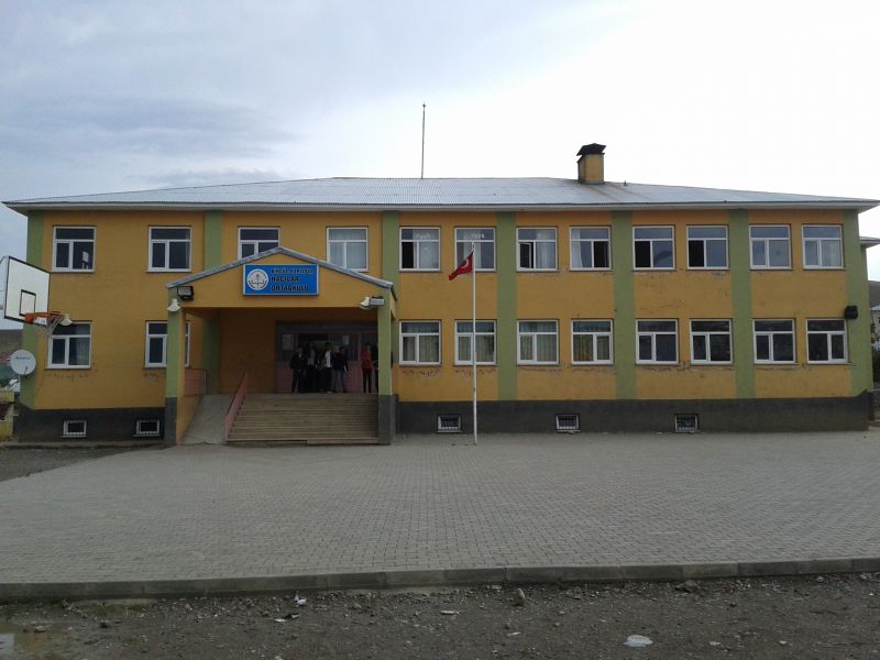 Hacılar Ortaokulu 