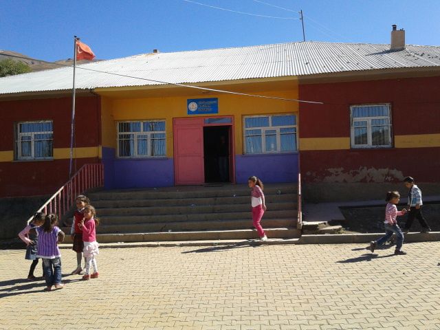 Hacılar İlkokulu 