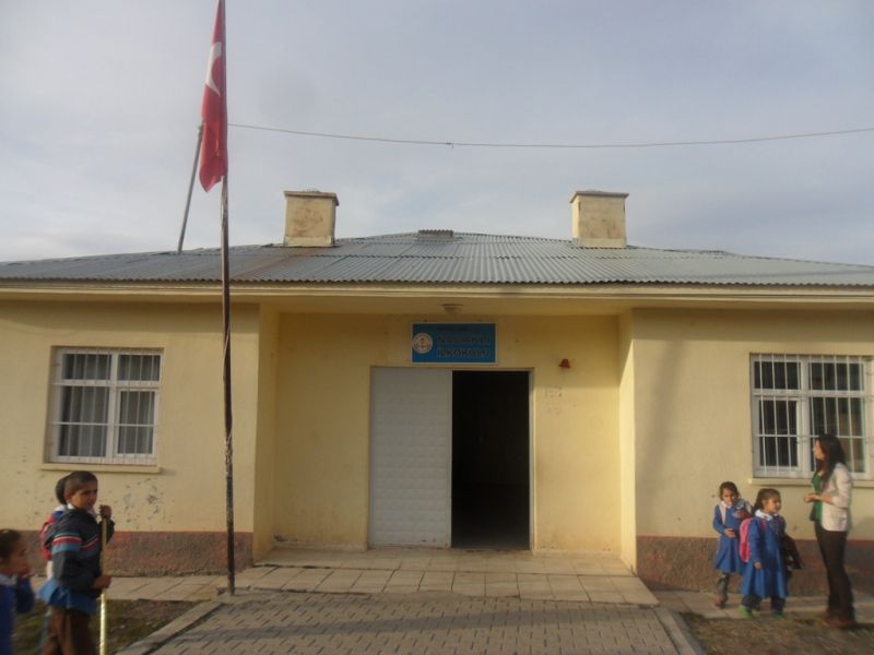 Nacaklı İlkokulu 