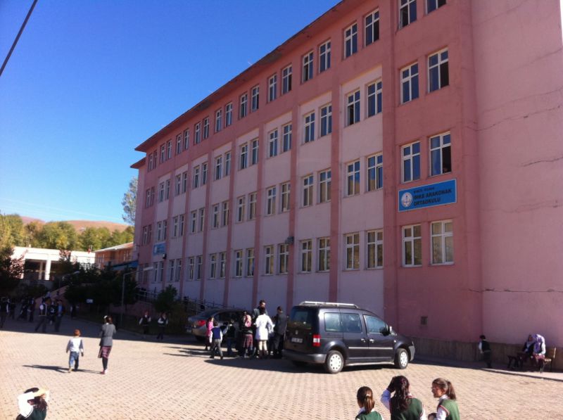 İmkb Arakonak Ortaokulu 
