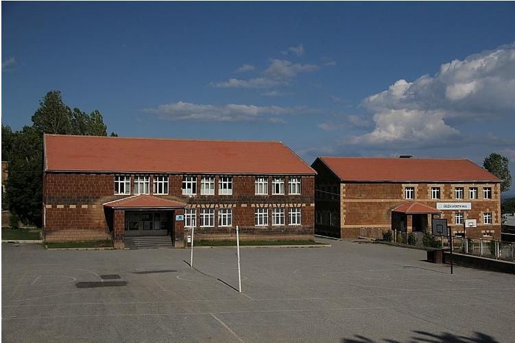 Ergezen İlkokulu 