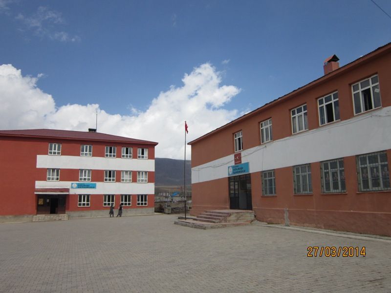 Gölbaşı İlkokulu 