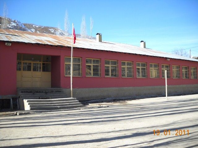 Süttaşı İlkokulu 