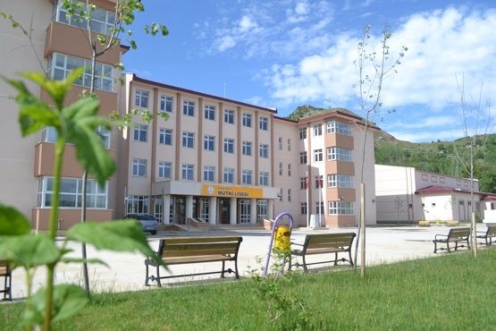 Mutki Anadolu Lisesi 