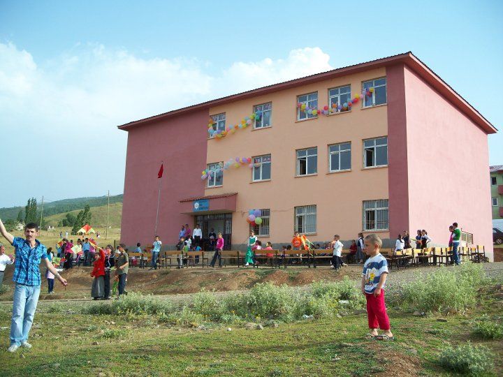 Uran Ortaokulu 