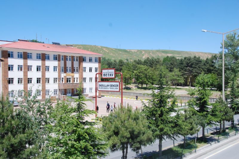 Tatvan Sadullah Gencer Mesleki Ve Teknik Anadolu Lisesi 