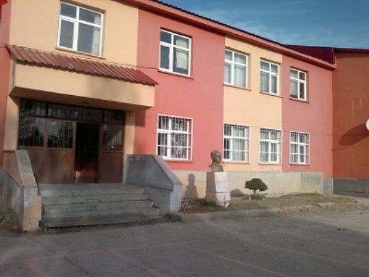Tatvan Sarıkum Ortaokulu 