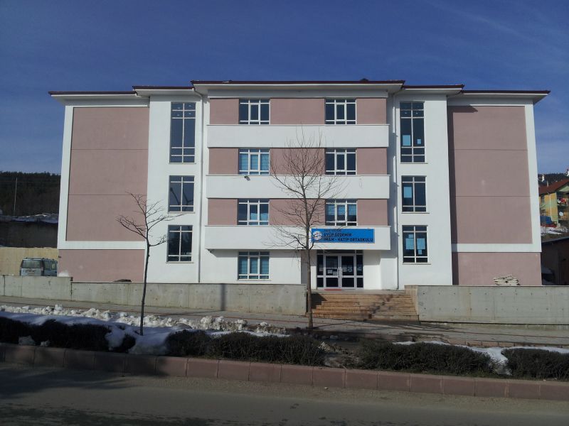 Eyüp Özdemir İmam Hatip Ortaokulu 