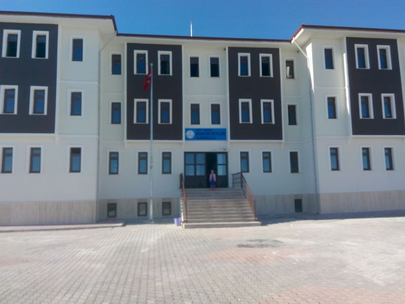 Bahçelievler İlkokulu 
