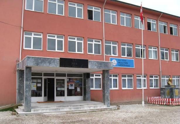 Nejla Türk Ortaokulu 