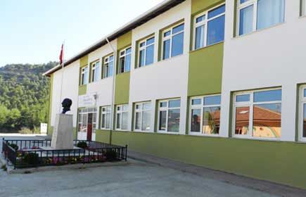 Ekinciler Ortaokulu 