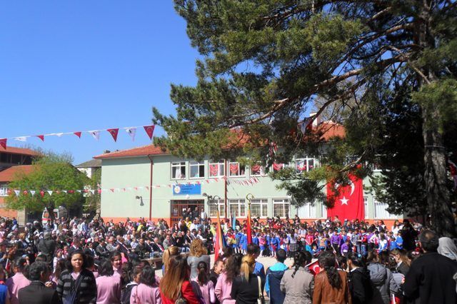 Cumhuriyet İlkokulu 