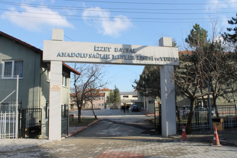 İzzet Baysal Gölyüzü Mesleki Ve Teknik Anadolu Lisesi 