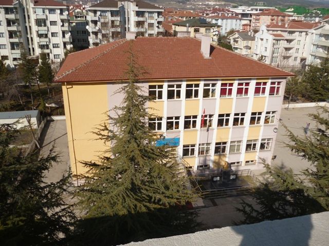 100. Yıl Ortaokulu 
