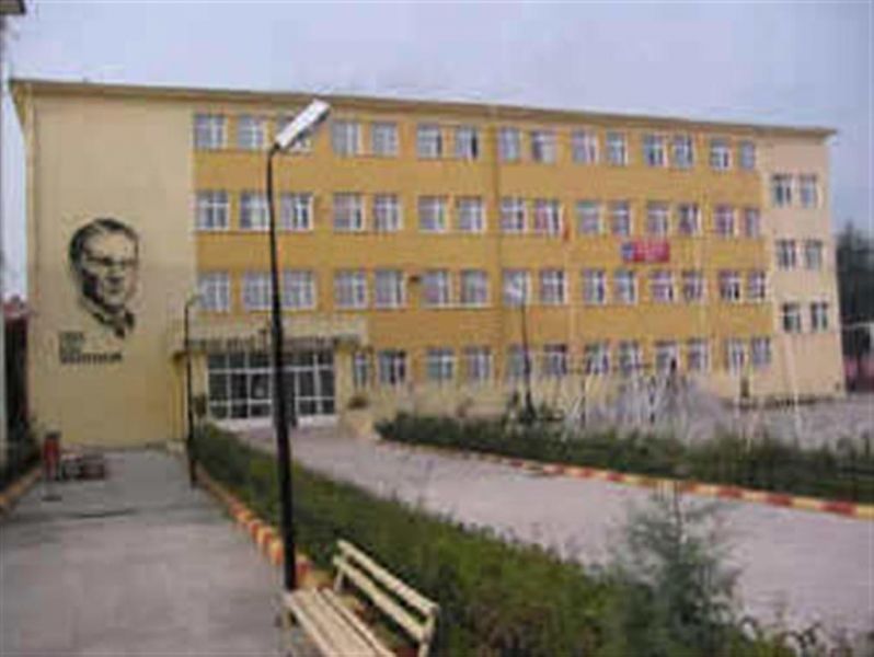 Cumhuriyet Ortaokulu 