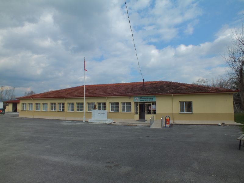 Büyük Berk Özel Eğitim Mesleki Eğitim Merkezi (Okulu) 