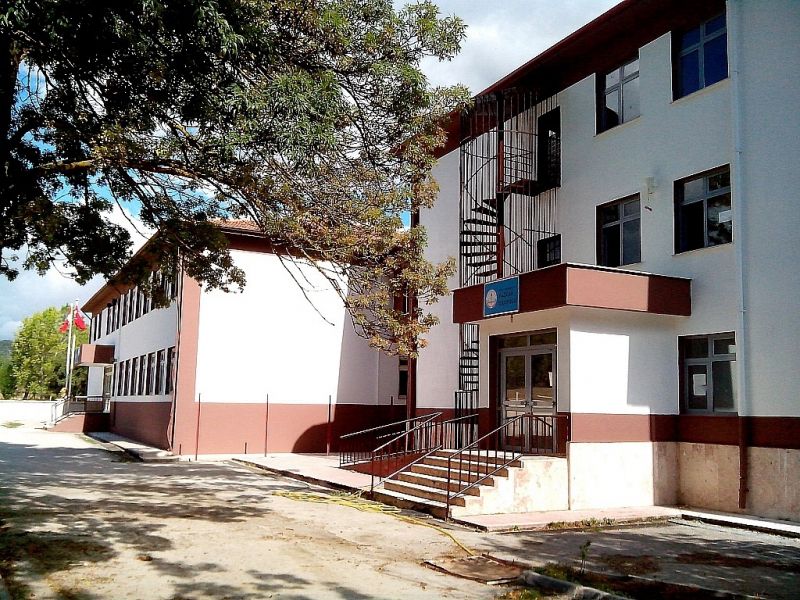 Yazılar İlkokulu 
