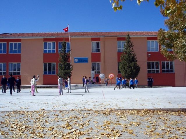 Bayır İlkokulu 