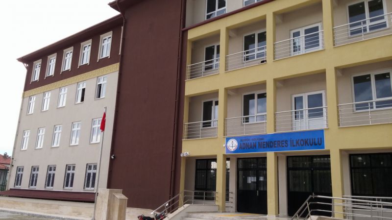 Adnan Menderes İlkokulu 