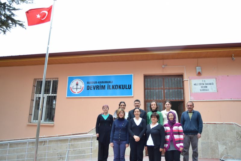Devrim İlkokulu 